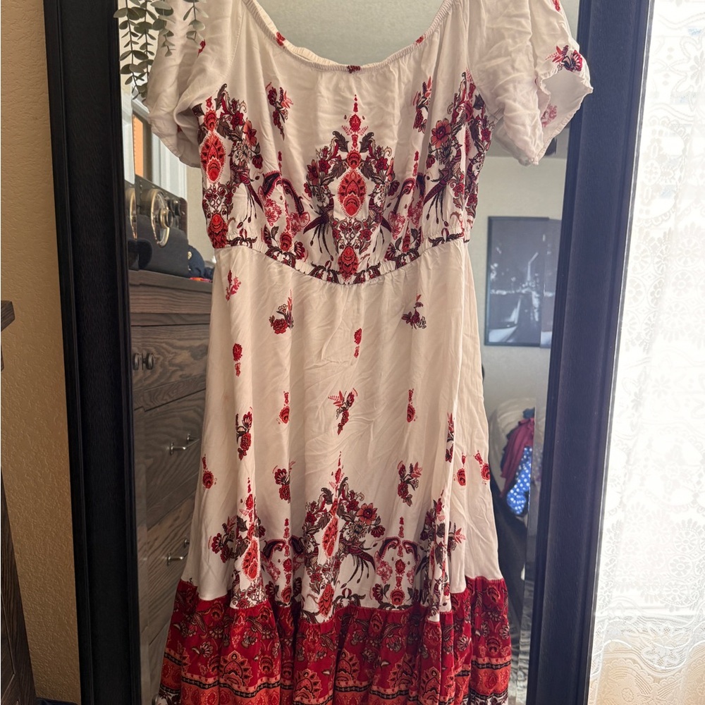 City Chic Red and White Floral Midi Dress